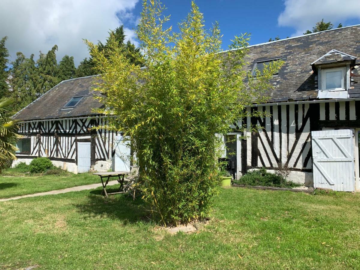 Gite Le Bonheur Est Dans Le Pre Saint-Pierre-Des-Ifs  Exterior foto